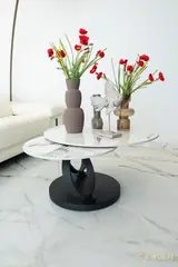 Mesa de centro y detalles decorativos — fotografía de referencia del interior JULIET