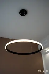 Detalle de lámpara colgante circular — fotografía de referencia JULIET