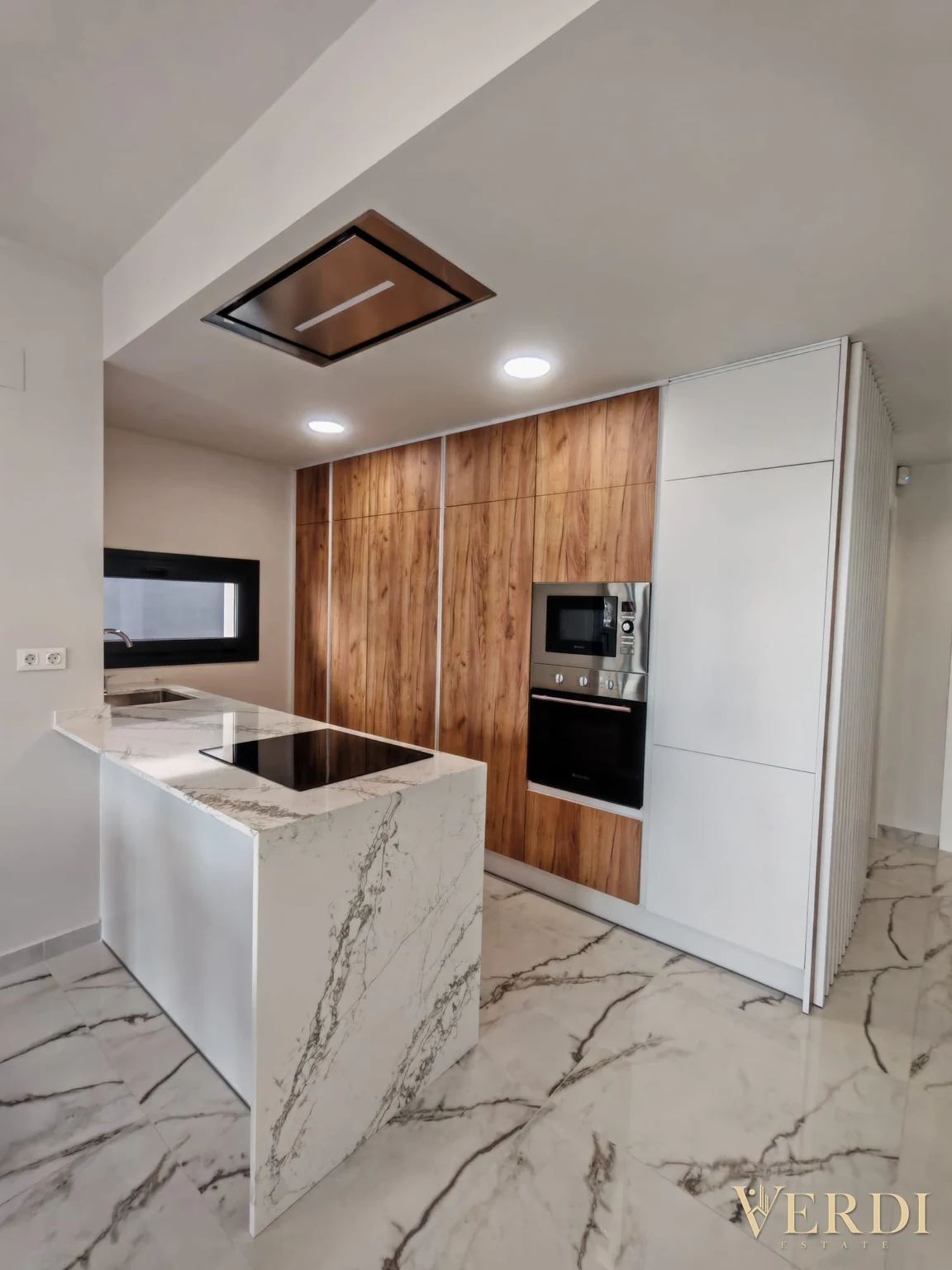 Interior reference: fitted kitchen and island